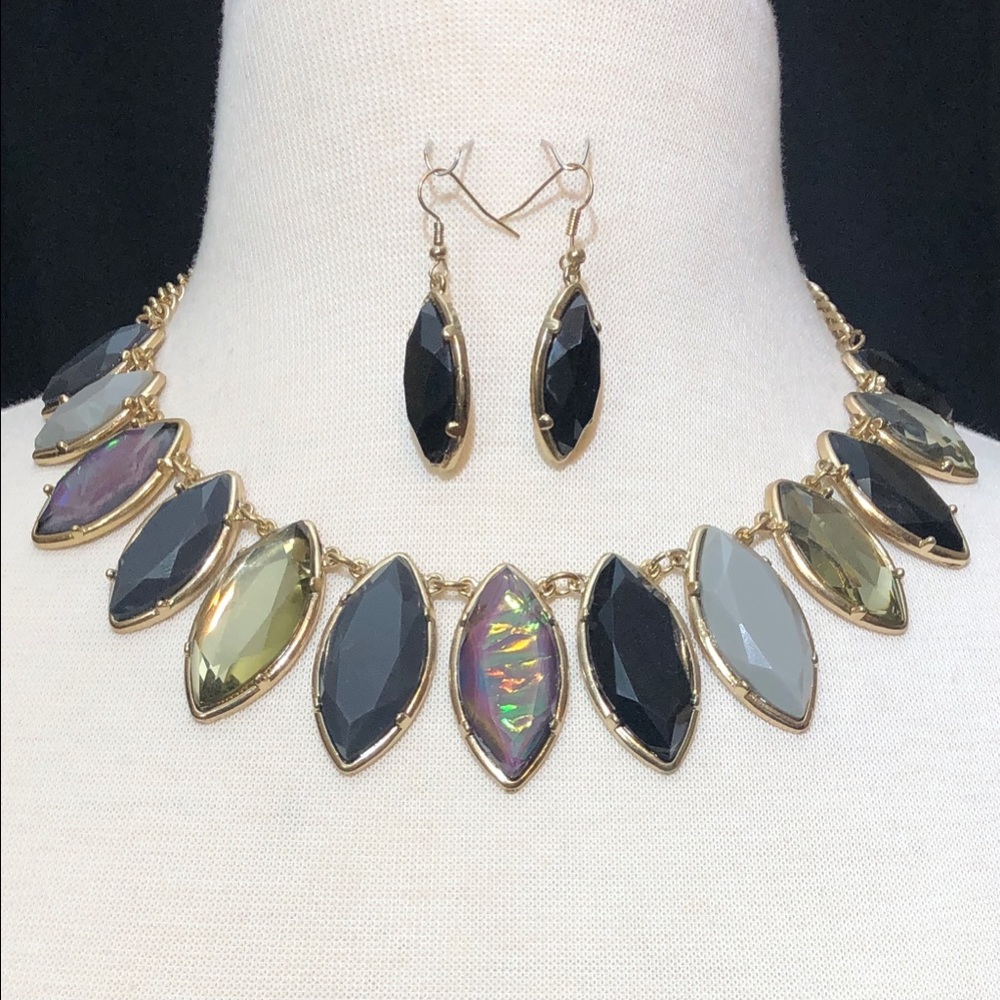 Black Grey Flair Statement Necklace Earrings Set